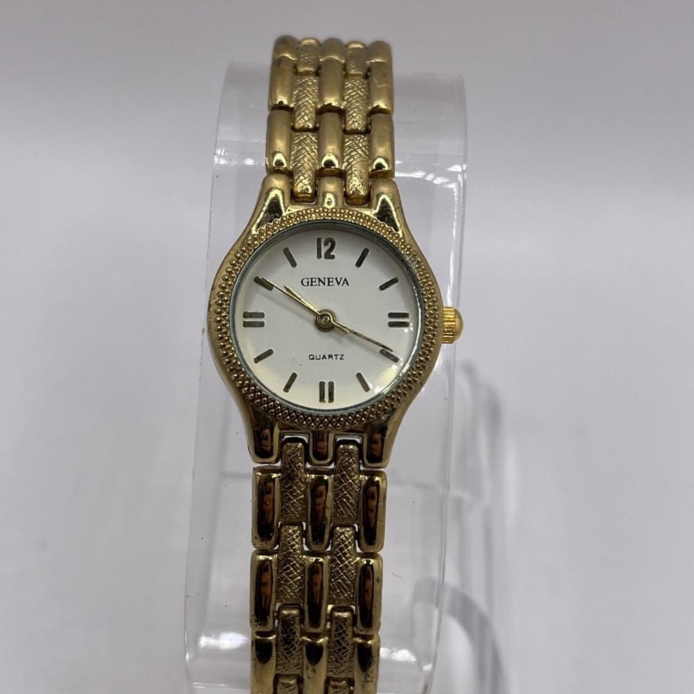 Geneva Women's Quartz Watch Gold 7" Band 22mm Case- New Battery